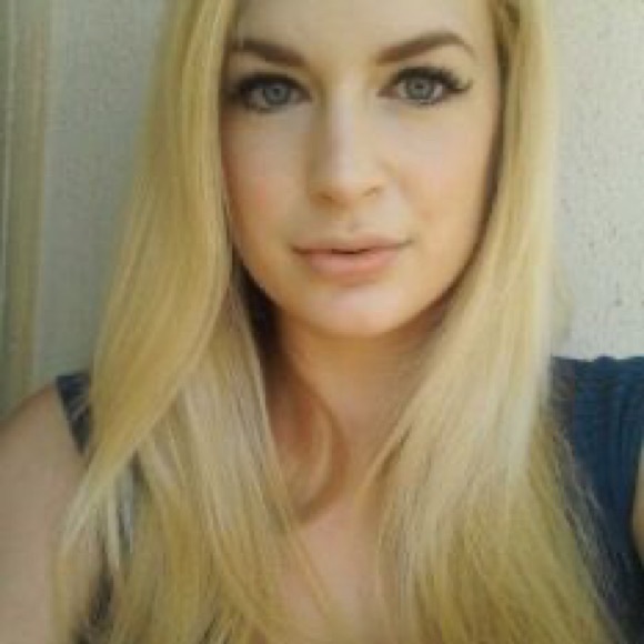 Patronize my store and Kindly reach me out at Anniegibson9344@gm alcom. - Picture 2 of 3